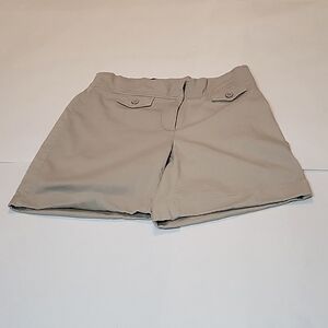 THE LIMITED Womens Size 8 Shorts, Drew Fit Chino Khaki, Cotton/Spandex.